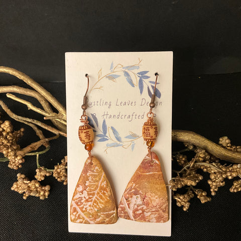 Sand & Brown floral impression earrings