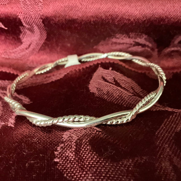 New Twist Silver Bracelet