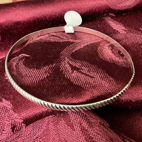 Petite Silver Bangle Braid Pattern