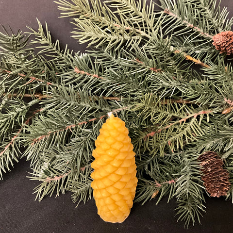 Medium Beeswax Pinecone candle