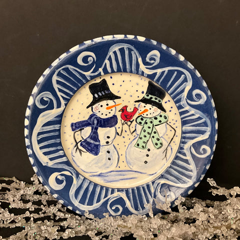 Plate Snow Couple w Cardinal & Blue Rim