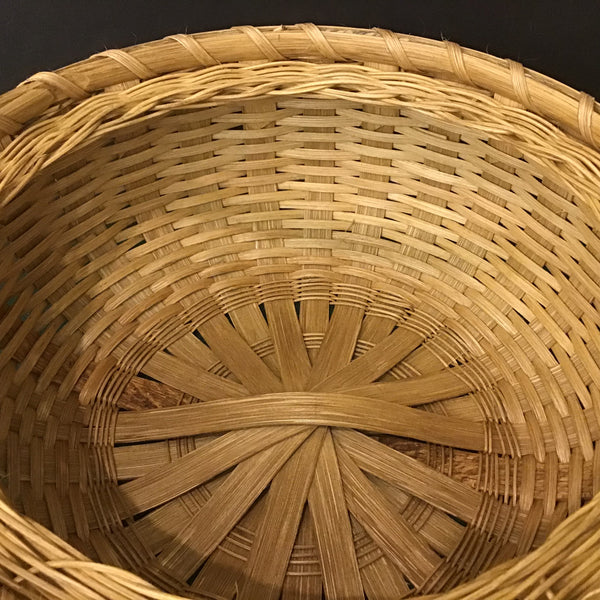 Large Shallow Basket with Cover