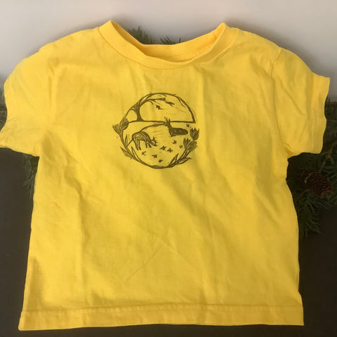 T-Shirt “Alpaca Meadow” in Sunflower Yellow